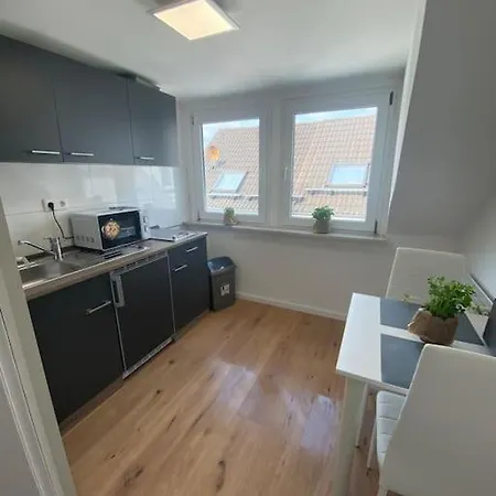Appartamento In Krefeld, Mobliert, Zentral