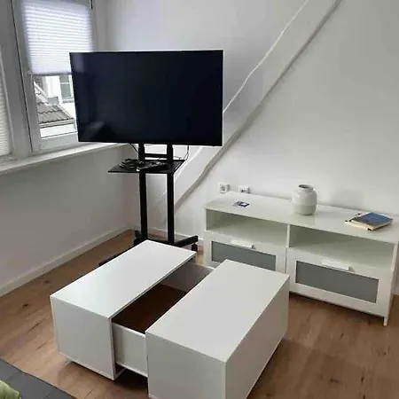 In Krefeld, Mobliert, Zentral *