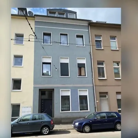 Appartamento In Krefeld, Mobliert, Zentral